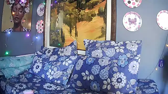 JuicyEbonyGoddess online show from March 8, 2026, 2:21 pm