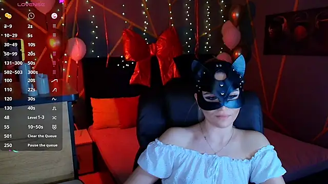  Sweet  Cat  online show from February 27, 2026, 4:51 pm