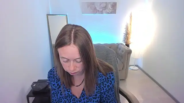 Brooke lover online show from June 26, 2026, 3:49 pm