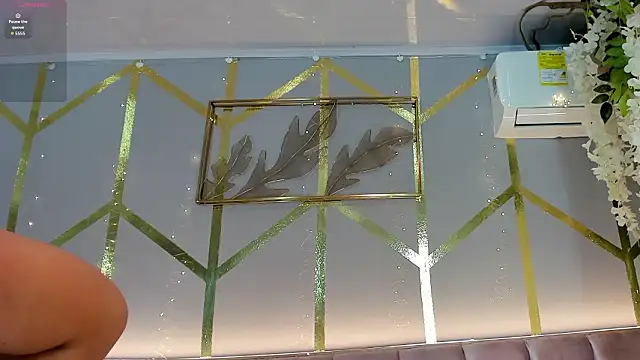 Lola saenz  online show from March 15, 2026, 12:00 pm