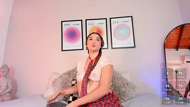 AmaraStorm online show from March 22, 2026, 6:33 pm