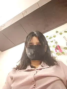 Sexolinaa online show from May 9, 2026, 2:44 pm