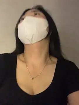 lana-kan online show from March 19, 2026, 2:10 pm