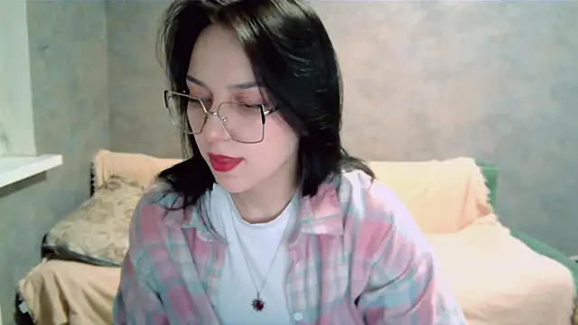 GlibRasher online show from December 1, 2025, 8:03 pm