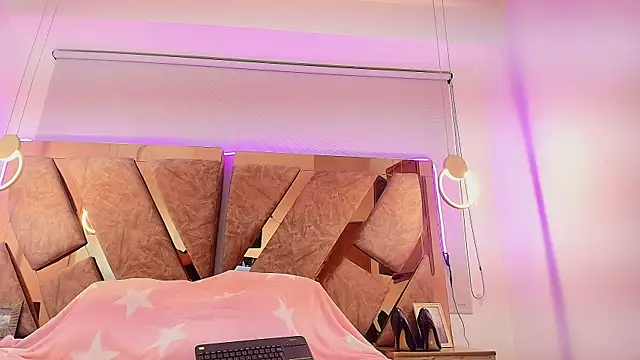 Snapshot of emma_cook_ chatting on December 21, 2025, 7:32 pm emma cook online show from December 21, 2025, 7:32 pm