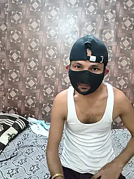 Sexy komal02 online show from April 24, 2026, 12:40 pm