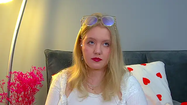 EmilyEvanse online show from March 22, 2026, 6:39 am