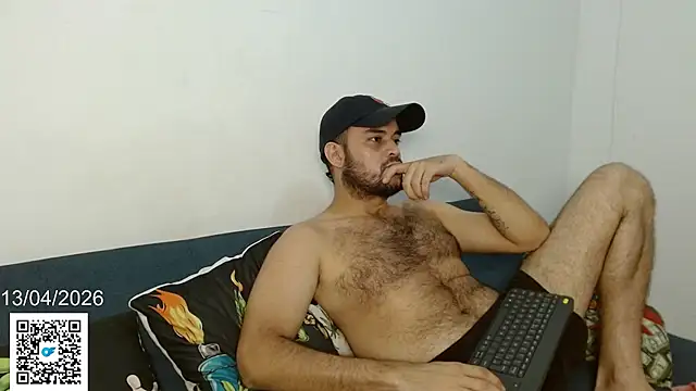 Snapshot of holegape chatting on April 14, 2026, 1:33 am holegape online show from April 14, 2026, 1:33 am