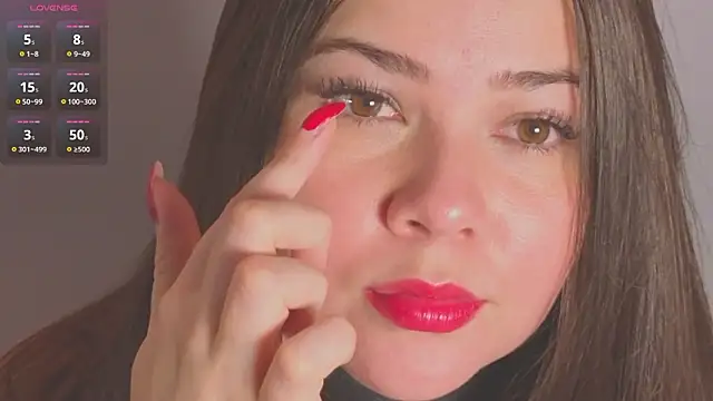 amyvans  online show from February 10, 2026, 9:30 pm