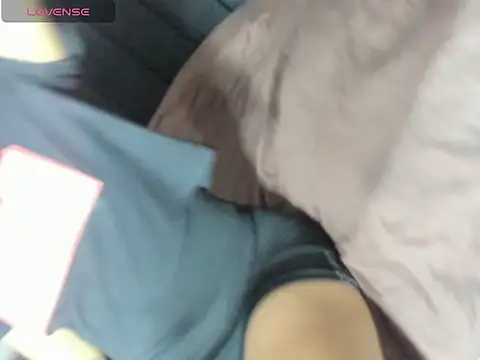 Sweet couple79 online show from December 18, 2025, 7:20 pm