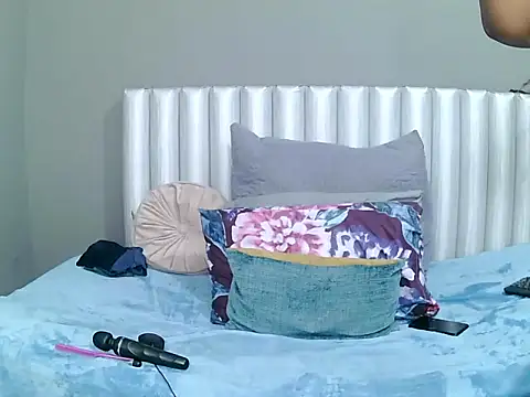 SavageHoney online show from November 29, 2025, 1:25 pm