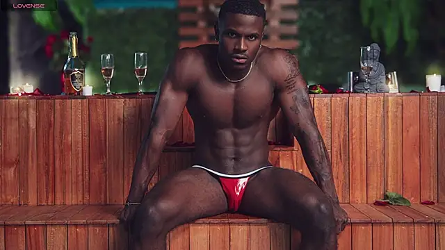 Snapshot of Ethantravis22 chatting on March 10, 2026, 1:43 am Ethantravis22 online show from March 10, 2026, 1:43 am