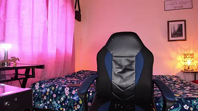 Snapshot of Ethantravis22 chatting on March 18, 2026, 4:43 pm Ethantravis22 online show from March 18, 2026, 4:43 pm