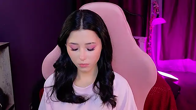 Snapshot of RedMidnight chatting on March 12, 2026, 8:37 pm RedMidnight online show from March 12, 2026, 8:37 pm