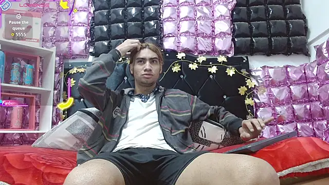 andresdark 07 online show from December 4, 2025, 3:05 am