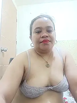 cutechubby online show from April 28, 2026, 9:25 am