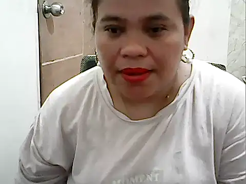 cutechubby online show from May 5, 2026, 10:18 pm