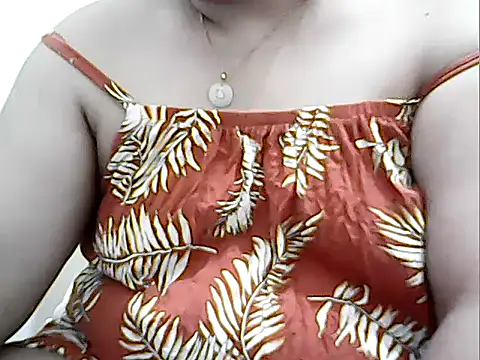 cutechubby online show from May 7, 2026, 11:26 am
