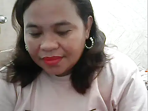 cutechubby online show from May 20, 2026, 11:44 pm