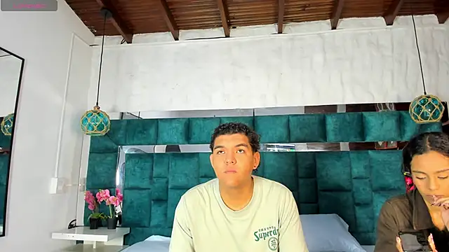  bonnyandclyde online show from February 13, 2026, 1:07 pm