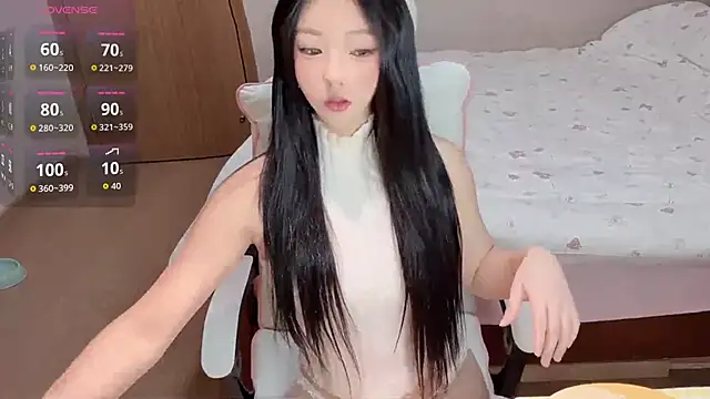 Snapshot of Xiner1177 chatting on March 1, 2026, 6:48 am Xiner1177 online show from March 1, 2026, 6:48 am