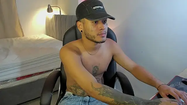 Snapshot of master_evil07 chatting on November 27, 2025, 6:04 am master evil07 online show from November 27, 2025, 6:04 am