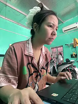 Snapshot of Kounun999 chatting on December 19, 2025, 3:13 am Kounun999 online show from December 19, 2025, 3:13 am