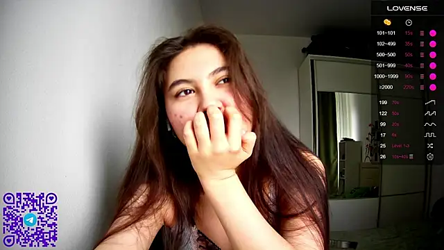 ArianeRandy online show from May 28, 2026, 3:09 pm
