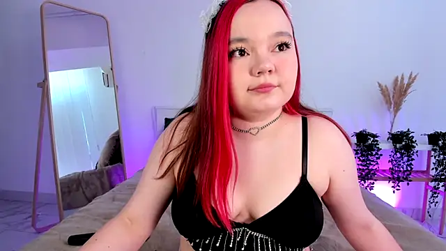 Rose Luvv online show from May 13, 2026, 6:55 am