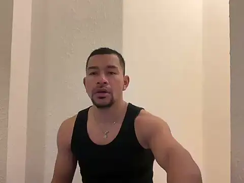 esleider12 online show from December 16, 2025, 8:08 am