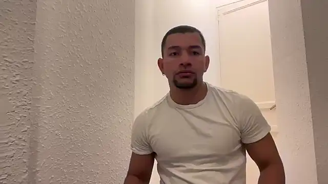 esleider12 online show from December 18, 2025, 4:57 pm