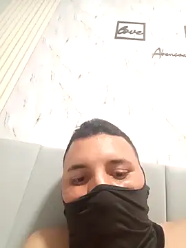 Snapshot of Cugulosojmbv chatting on December 3, 2025, 5:44 pm Cugulosojmbv online show from December 3, 2025, 5:44 pm