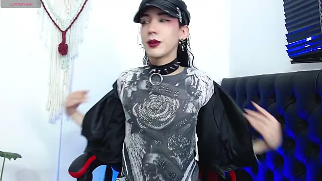 dearest sabrina online show from December 19, 2025, 8:05 pm