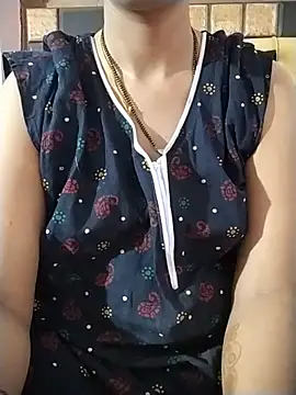 RASHMI SHARMA9 online show from May 16, 2026, 10:08 pm