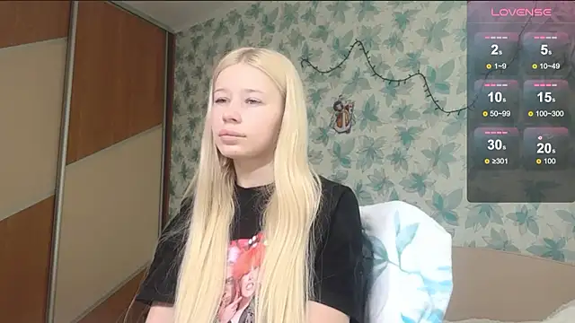 Barbie Blondie online show from March 18, 2026, 12:52 pm