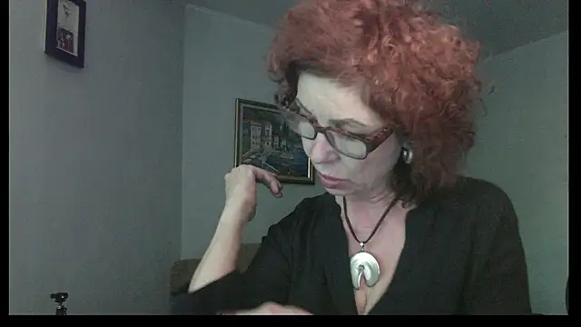 Kelly Flurr online show from May 25, 2026, 2:01 pm
