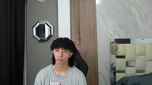 kim curlyy online show from May 9, 2026, 2:22 pm