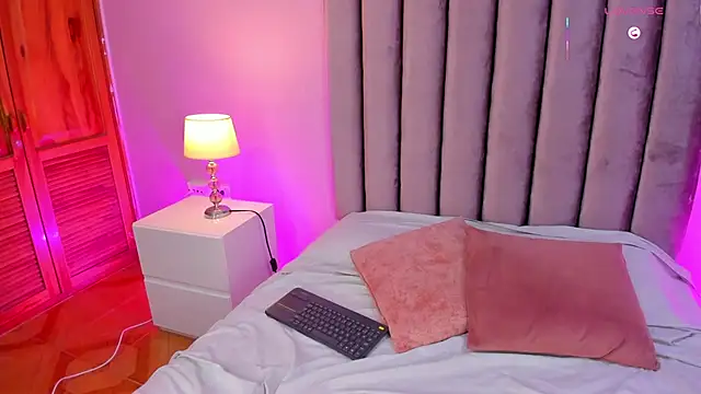 Little Angelica18 online show from March 20, 2026, 7:30 pm