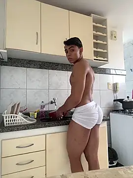 angeldan  online show from December 4, 2025, 4:27 pm