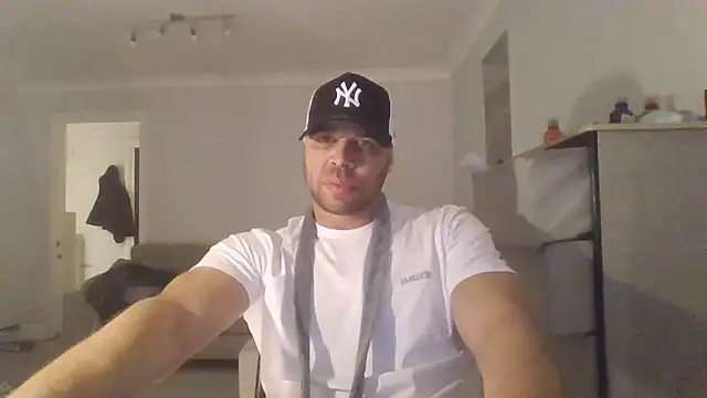 Snapshot of Samueldan12 chatting on February 10, 2026, 10:36 pm Samueldan12 online show from February 10, 2026, 10:36 pm
