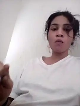 Snapshot of Miss-Perfection chatting on May 21, 2026, 8:43 am Miss-Perfection online show from May 21, 2026, 8:43 am