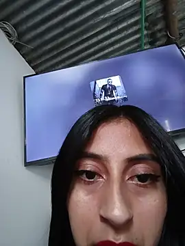 Im Kloe online show from November 27, 2025, 7:05 pm