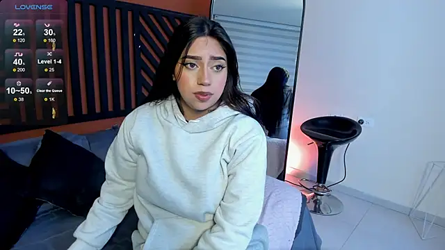luna cute   online show from June 24, 2026, 9:14 pm