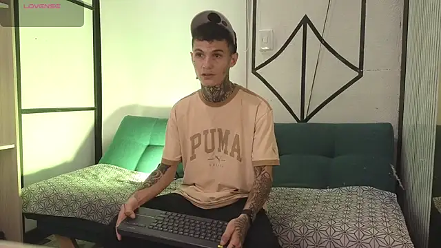 Paulo 527 online show from July 11, 2026, 5:43 am