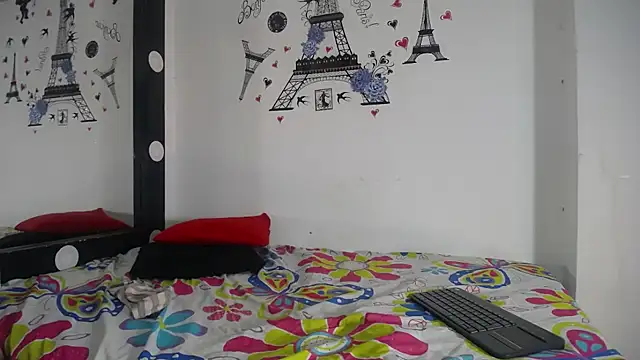 varascott online show from December 17, 2025, 2:56 pm