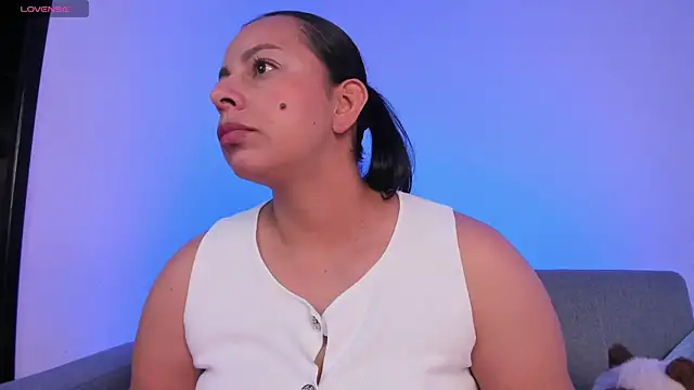Snapshot of jimena_chic1 chatting on May 29, 2026, 11:14 pm jimena chic1 online show from May 29, 2026, 11:14 pm