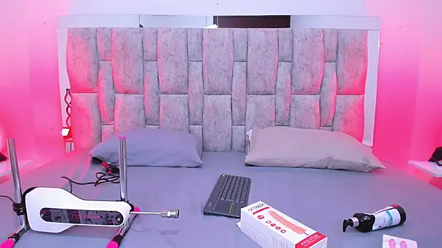 ZafiraNavarro online show from February 5, 2026, 10:14 pm