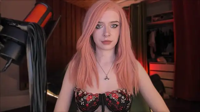 Mistress Iris online show from November 29, 2025, 4:21 pm