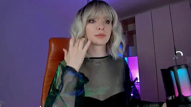 Mistress Iris online show from June 10, 2026, 8:08 pm