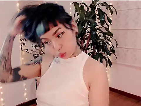 justmartina  online show from March 1, 2026, 2:13 am